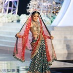 miss-universe-2012-costume-allumski-17