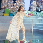 miss-universe-2012-costume-allumski-2